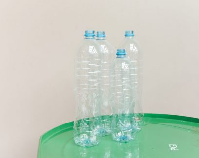 Bouteilles plastiques à recycler